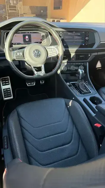 Volkswagen T-Cross aluguel SUV tecnologia 2023