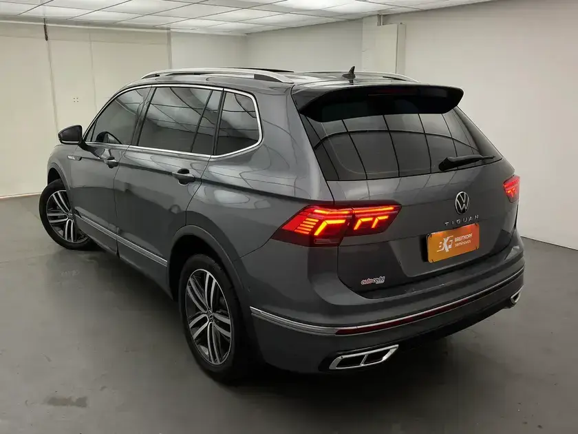 Volkswagen Tiguan Allspace 2024 SUV 7 lugares