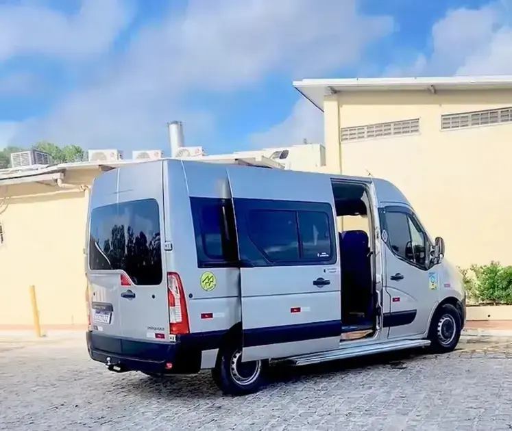 Minivans aluguel Recife