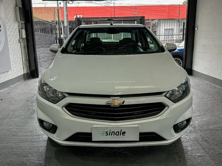 Chevrolet Prisma usado leilão conforto